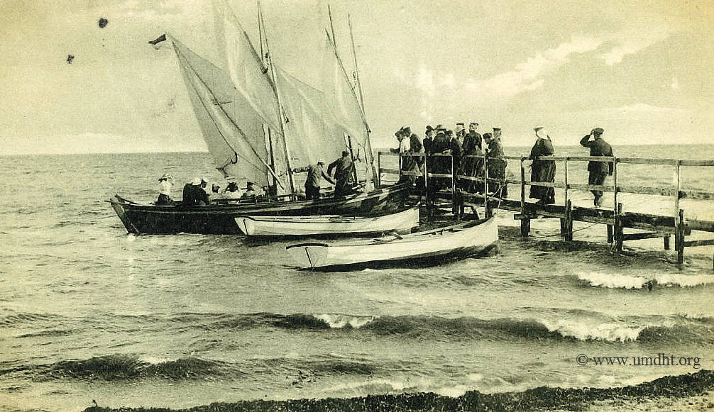 Die Hedwigbr�cke um das Jahr 1905; der Standort der Hedwigbr�cke ist leider unbekannt, diverse R�ckschl�sse auf verschiedene Zeitdokumente lassen einen Standort vor, oder bei der Strandhalle vermuten.