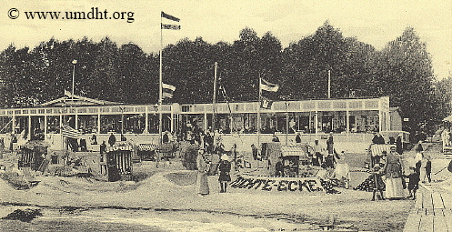 Wilhelm Adolf Kurt Ficks Strandhalle um das Jahr 1912 nach der zweiten Erweiterung der Veranda.  -  F�r eine gr��ere Bilddarstellung klicken Sie bitte auf das Foto.